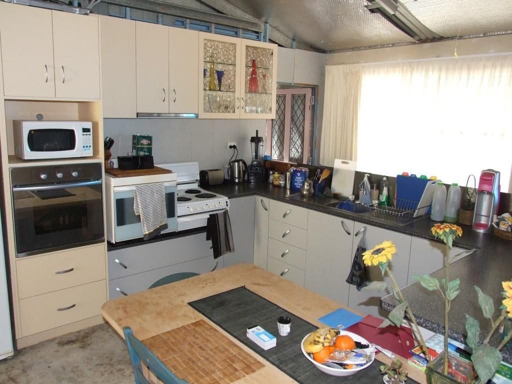 21 Pinnell Road, CROWS NEST QLD 4355, Crows Nest - Thumbnail 2