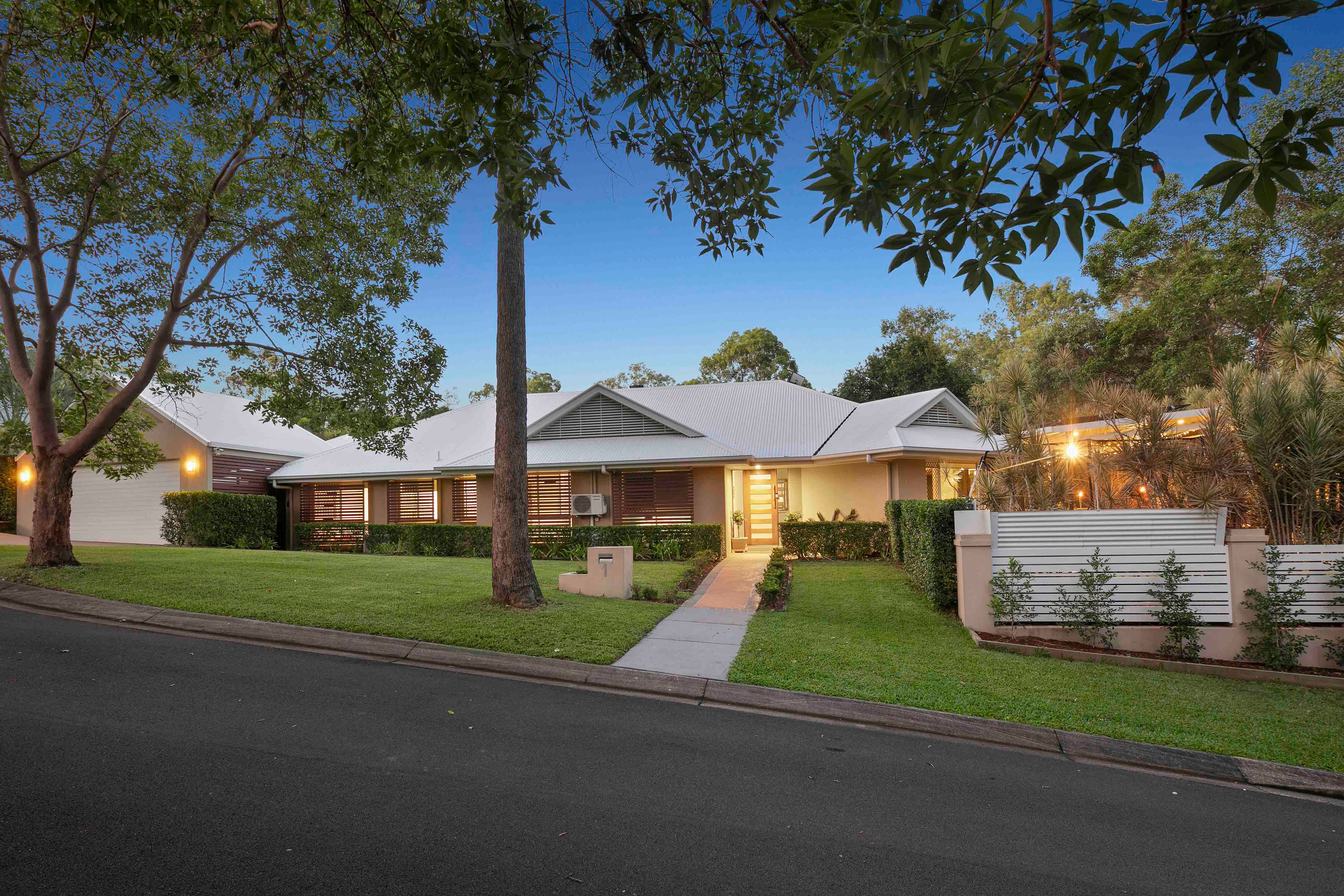 1 Park View Court, Sinnamon Park QLD 4073, Sinnamon Park - Image 1