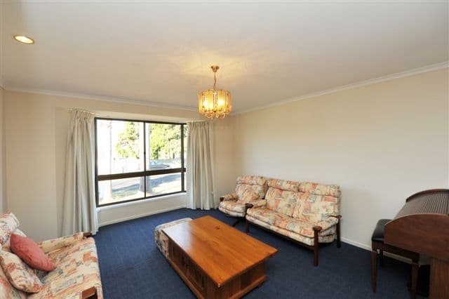 14 Karyn Street, CENTENARY HEIGHTS QLD 4350, Centenary Heights - Thumbnail 3