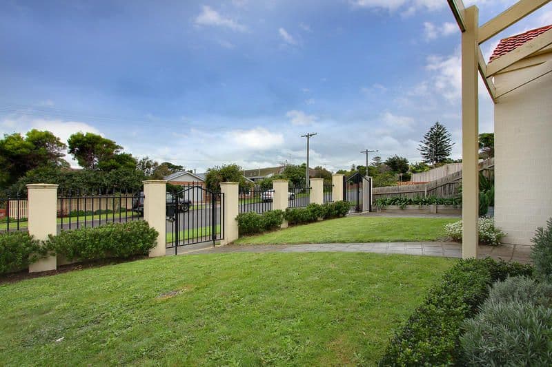 76  Nunns Road, MORNINGTON VIC 3931, Mornington - Thumbnail 5