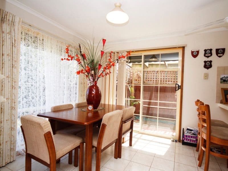10 Govett Crescent, ST ALBANS PARK VIC 3219, St Albans Park - Thumbnail 6