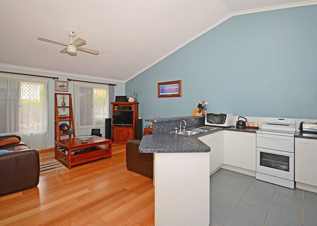 11 Doolong Road, KAWUNGAN QLD 4655, Kawungan - Thumbnail 2