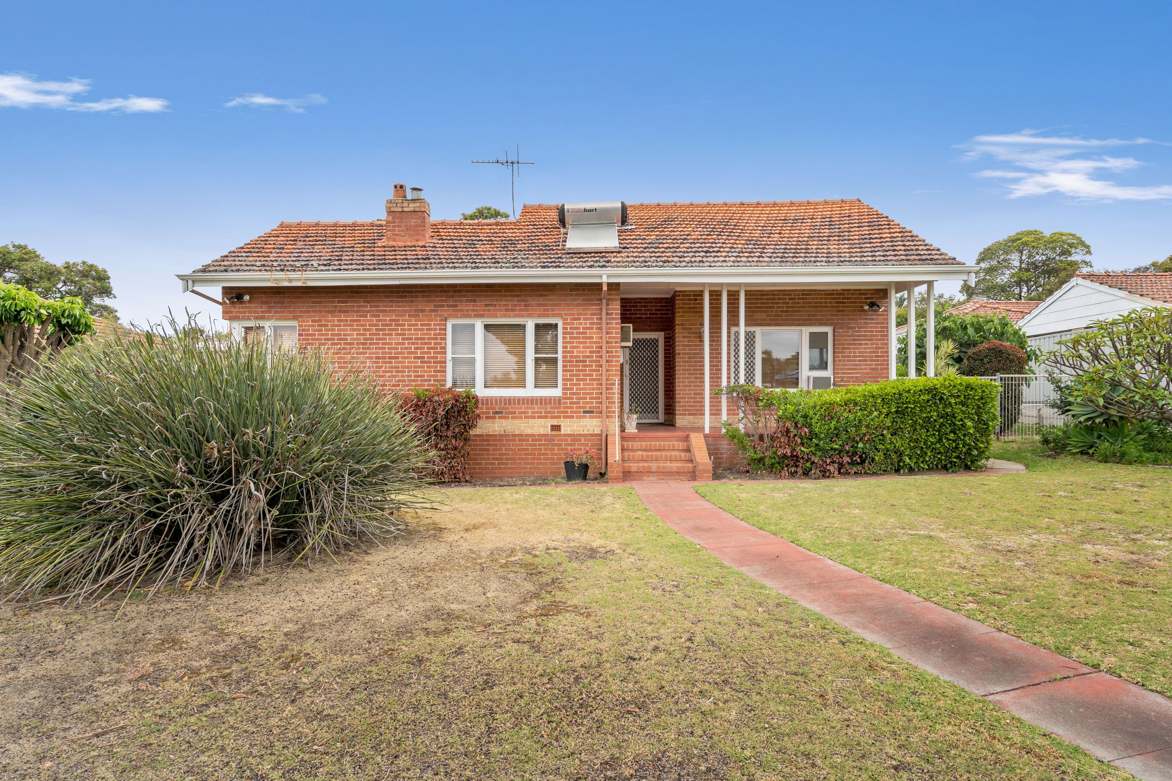 42 Kitchener Road, Melville WA 6156, Melville - Thumbnail 2