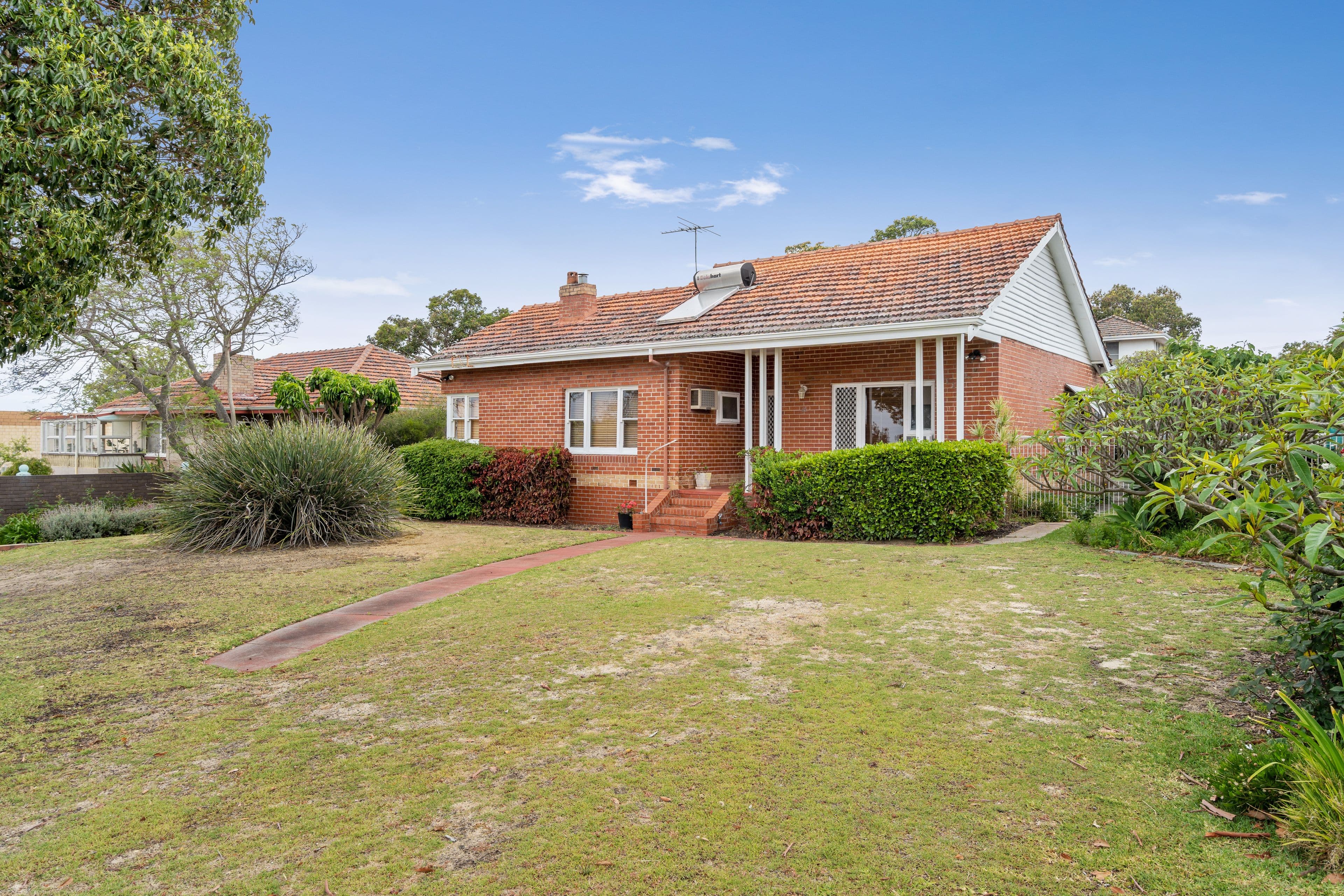 42 Kitchener Road, Melville WA 6156, Melville - Thumbnail 3