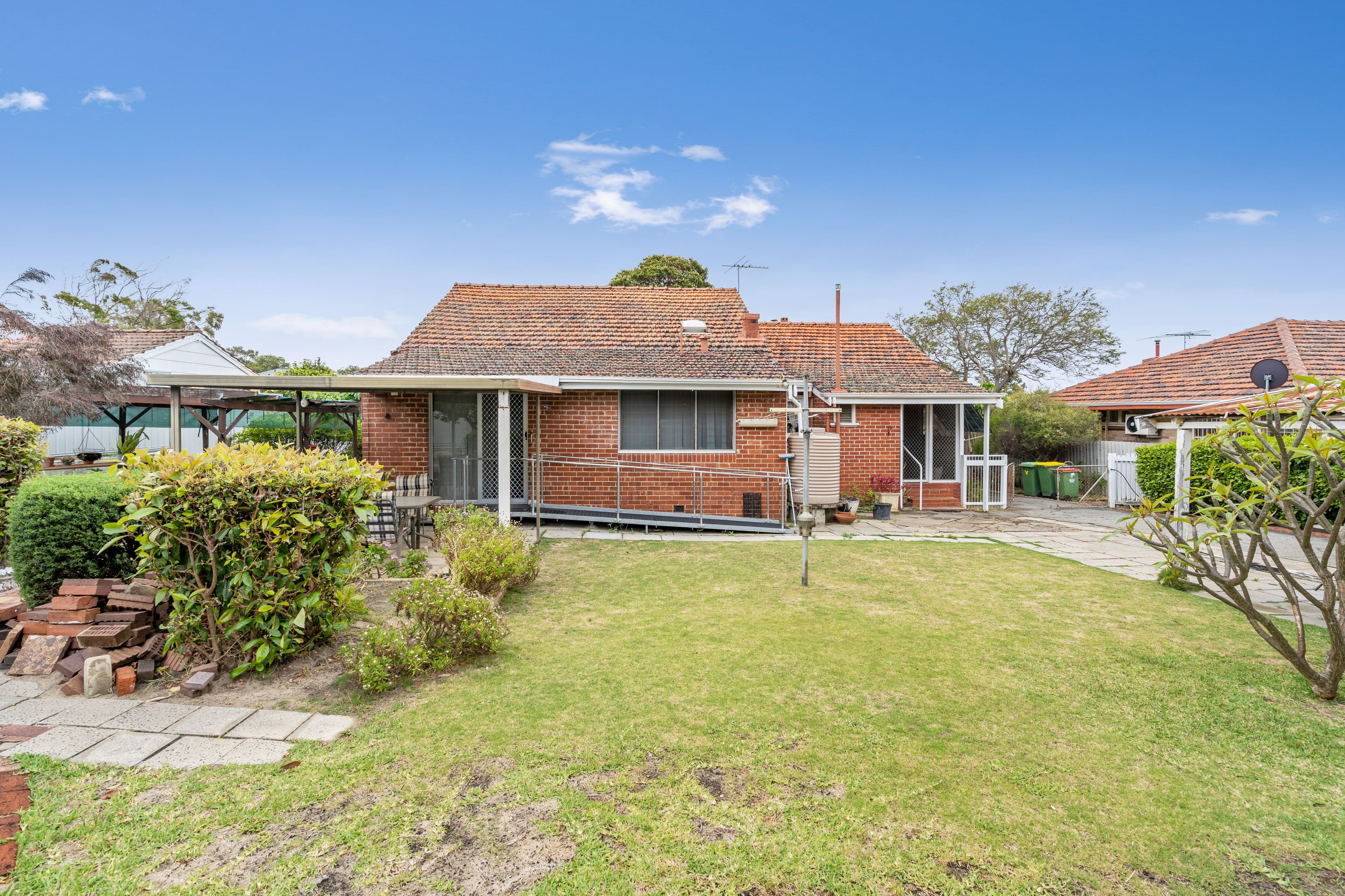 42 Kitchener Road, Melville WA 6156, Melville - Thumbnail 4