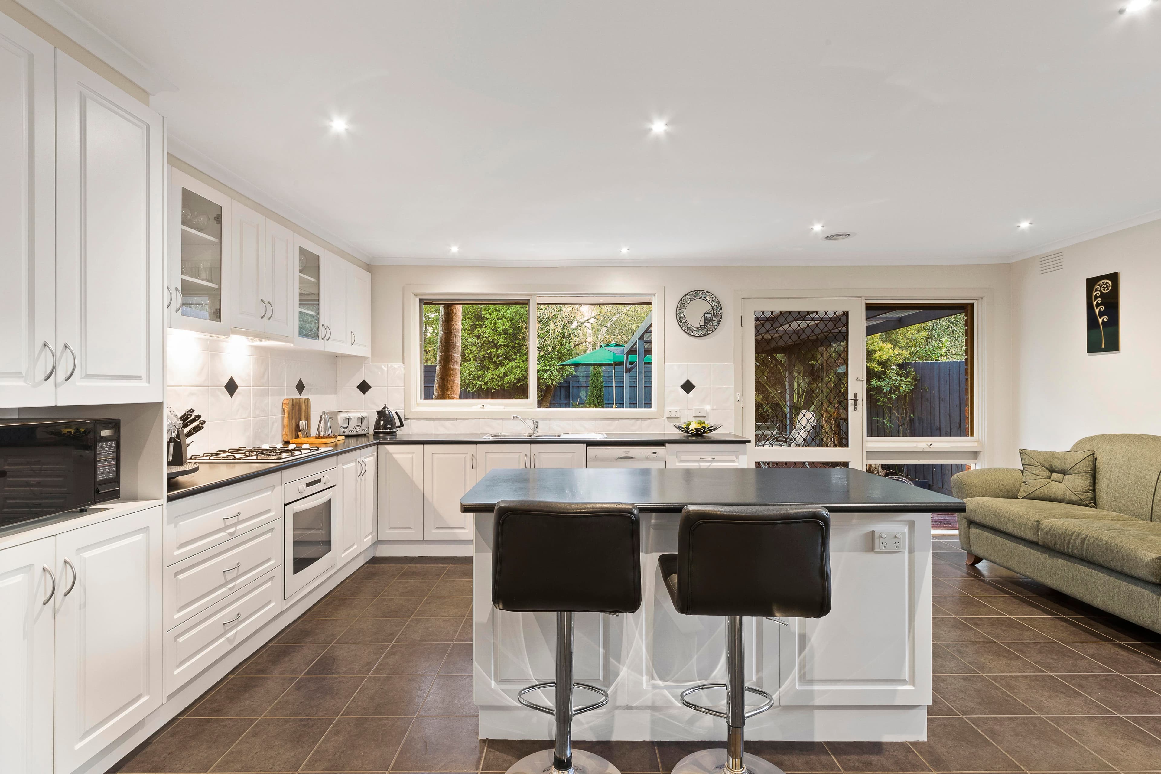 10 Partridge Crescent, Frankston VIC 3199, Frankston - Thumbnail 2