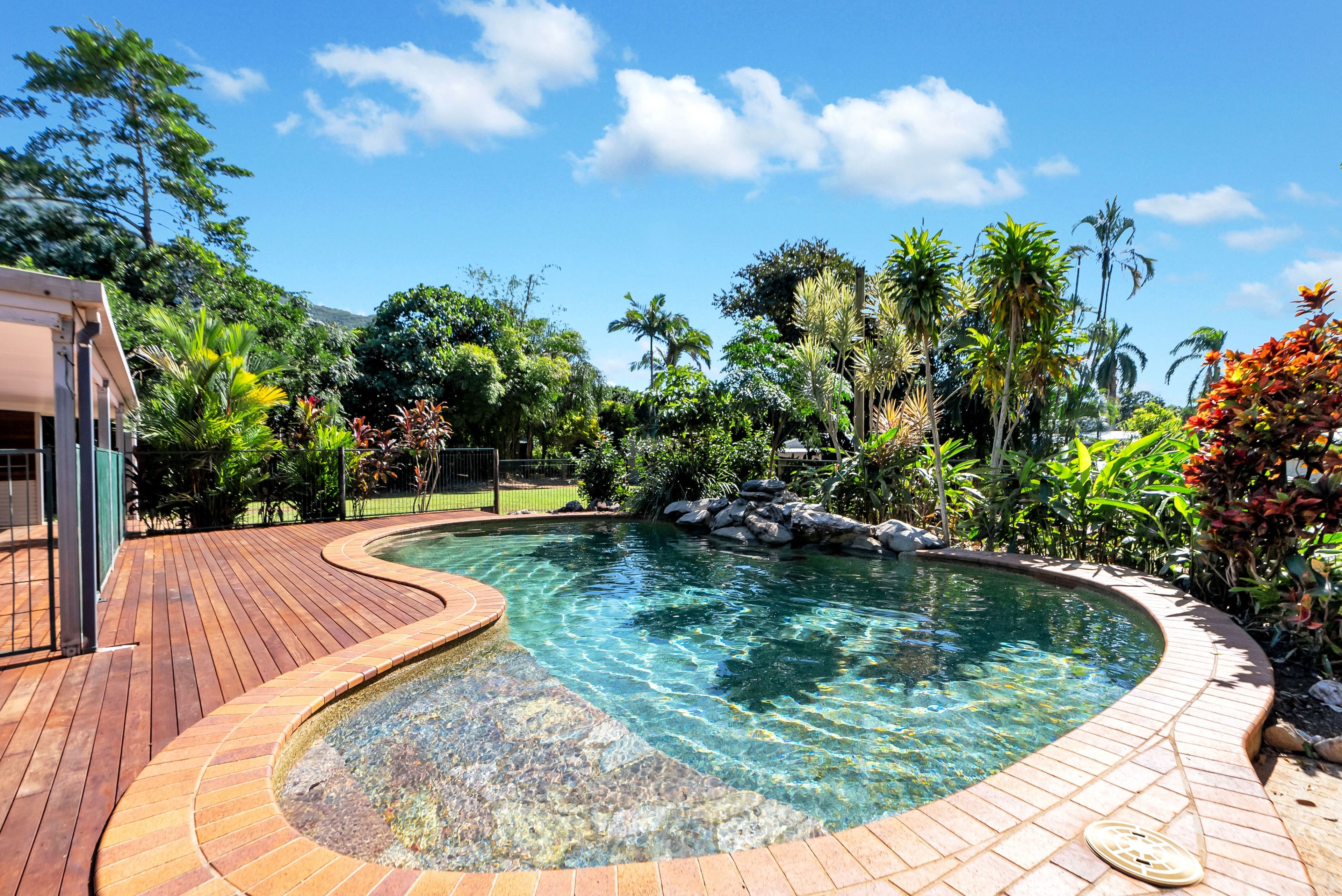 164 Harvey Road, Redlynch QLD 4870, Redlynch - Thumbnail 2