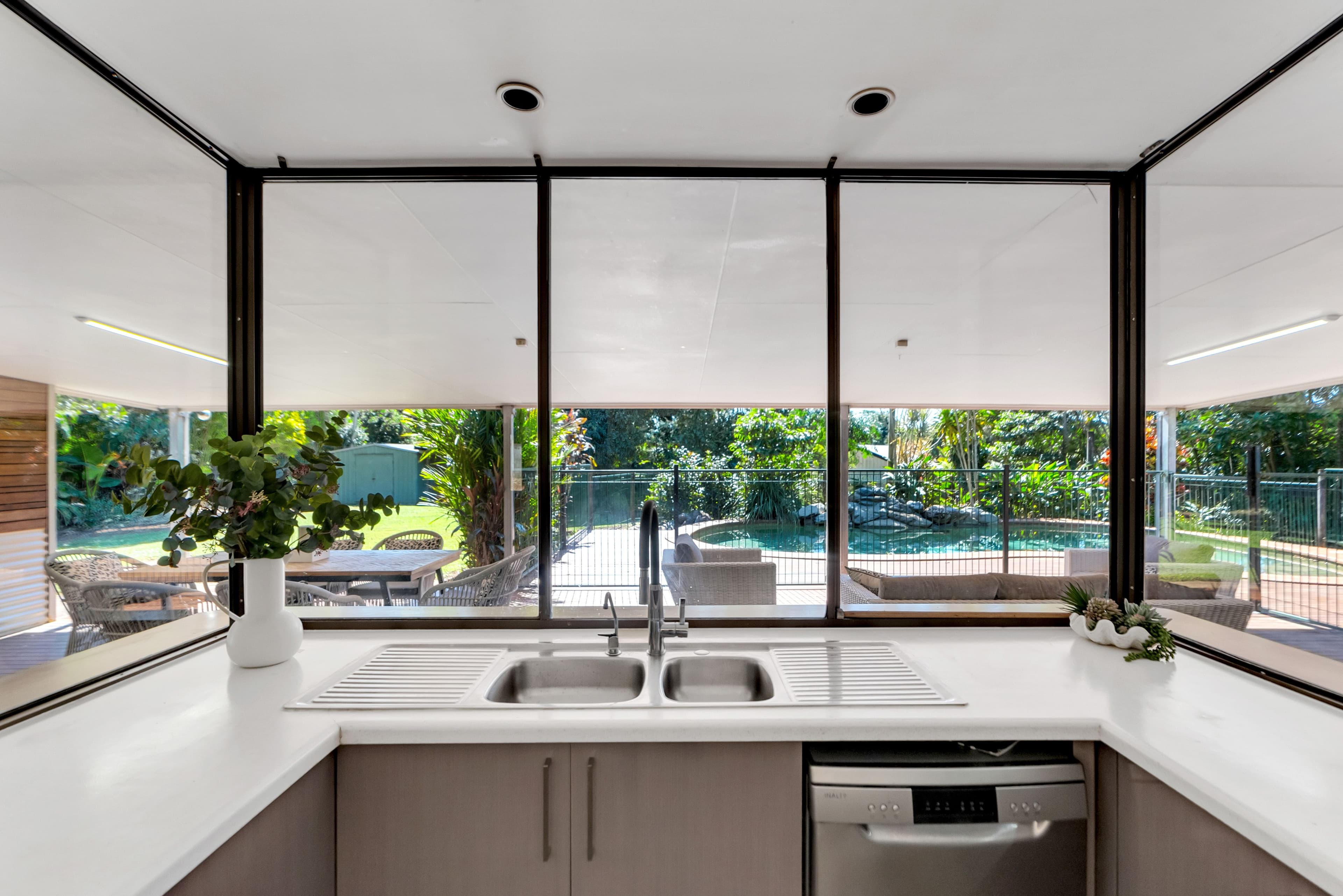164 Harvey Road, Redlynch QLD 4870, Redlynch - Thumbnail 3