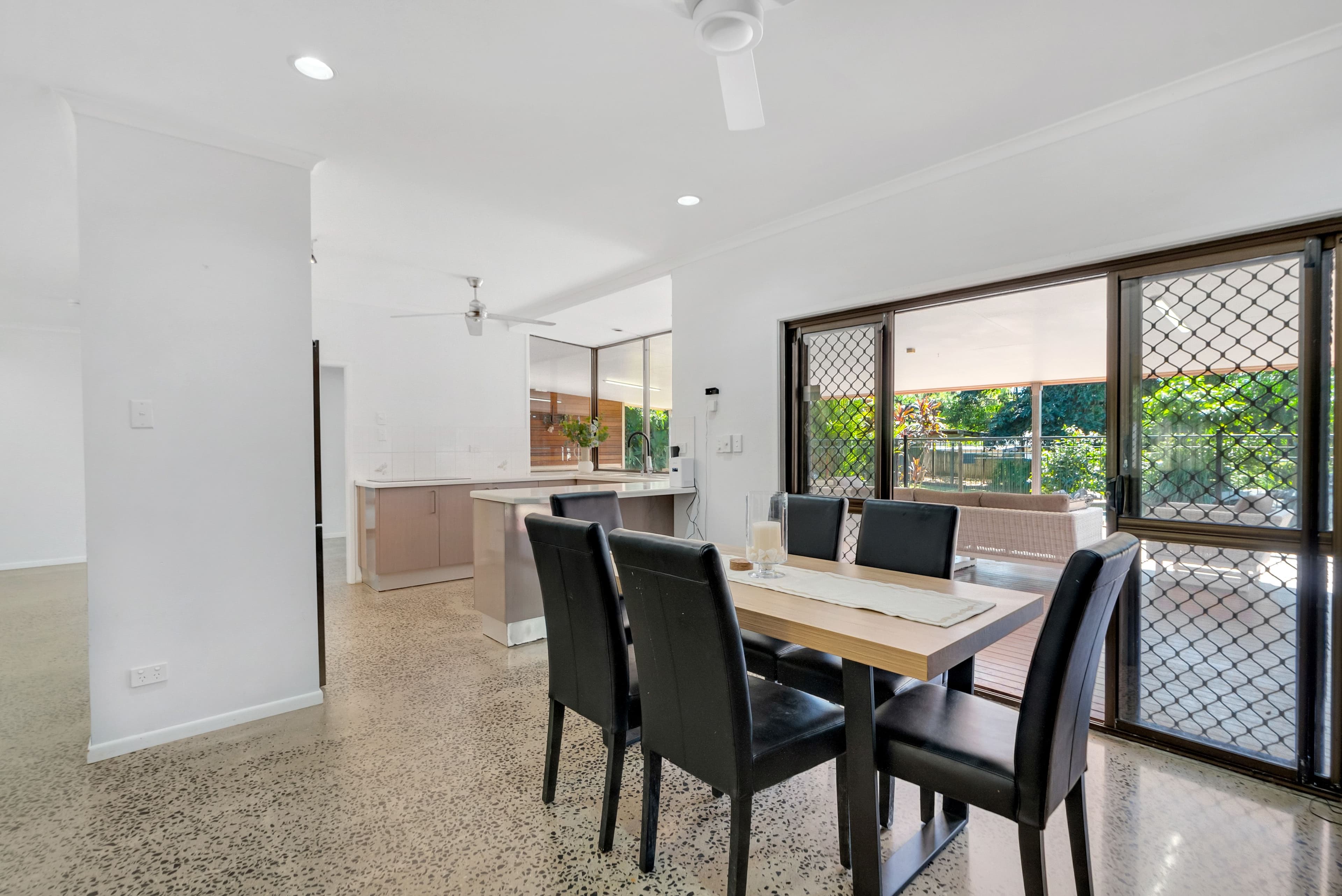 164 Harvey Road, Redlynch QLD 4870, Redlynch - Thumbnail 5