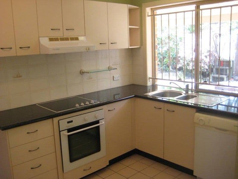 3 Cherbourg Street, PETRIE QLD 4502, Petrie - Thumbnail 2