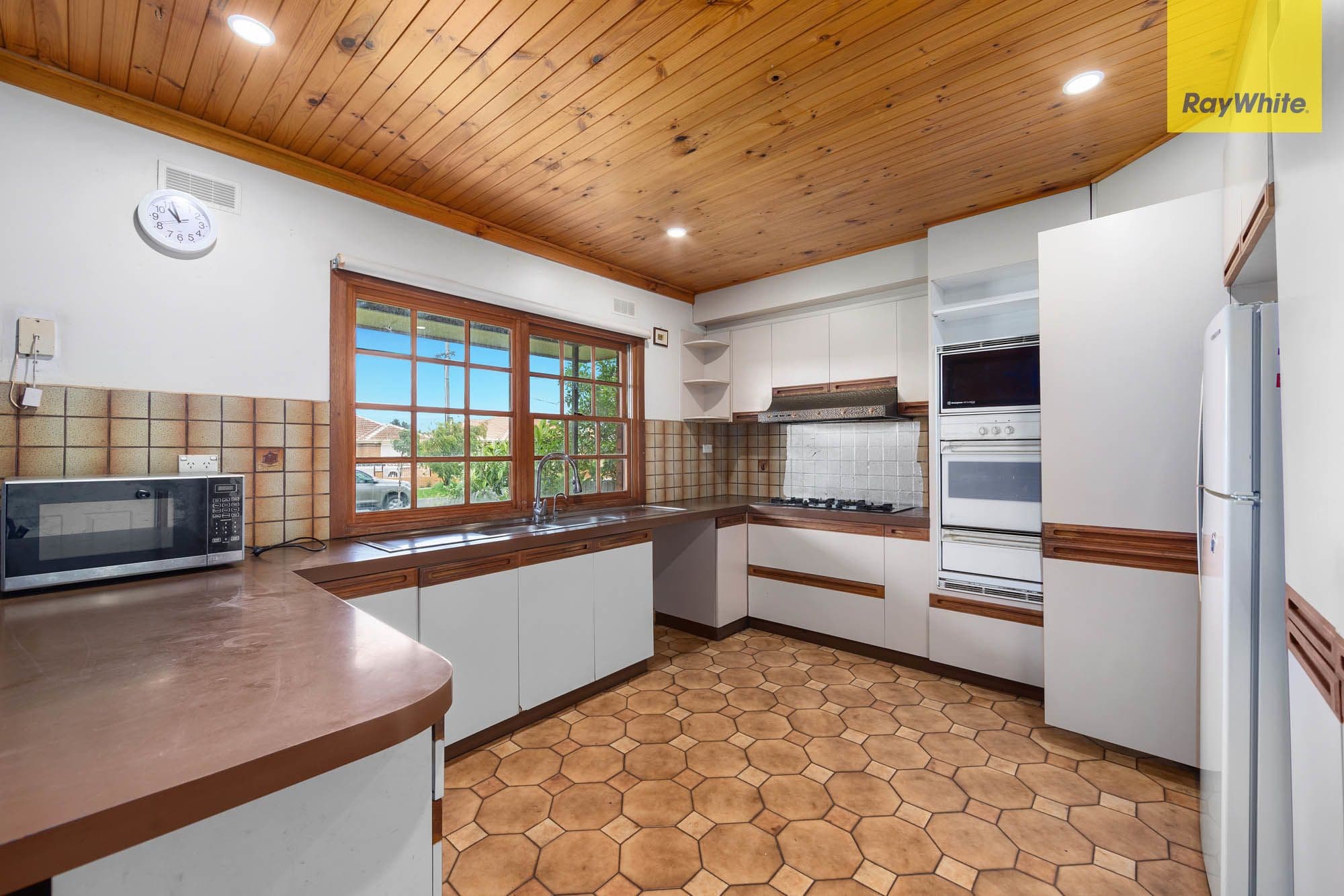 17 Walter Street, St Albans VIC 3021, St Albans - Thumbnail 2