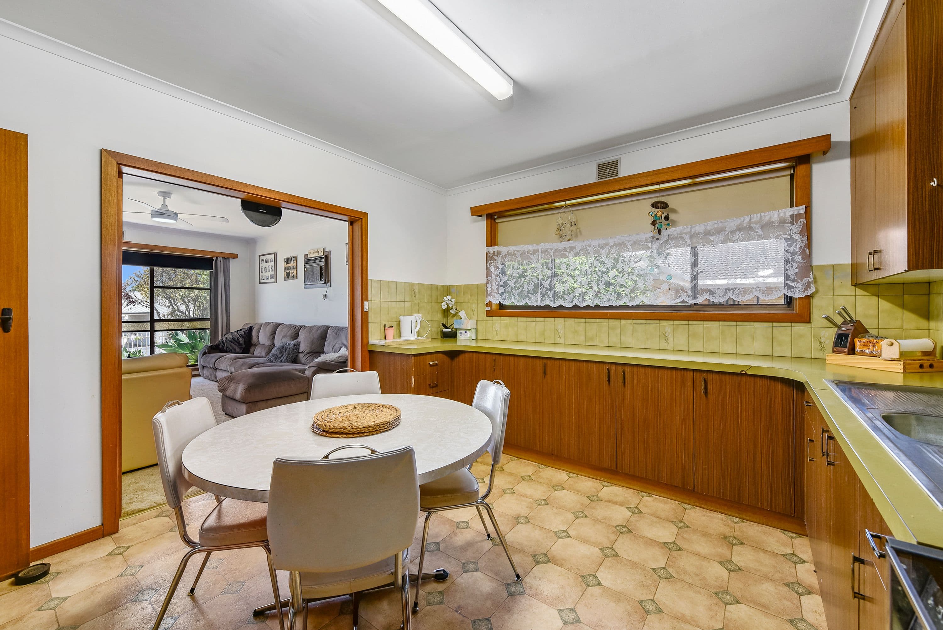 30 Crocker Street, Bordertown SA 5268, Bordertown - Thumbnail 6