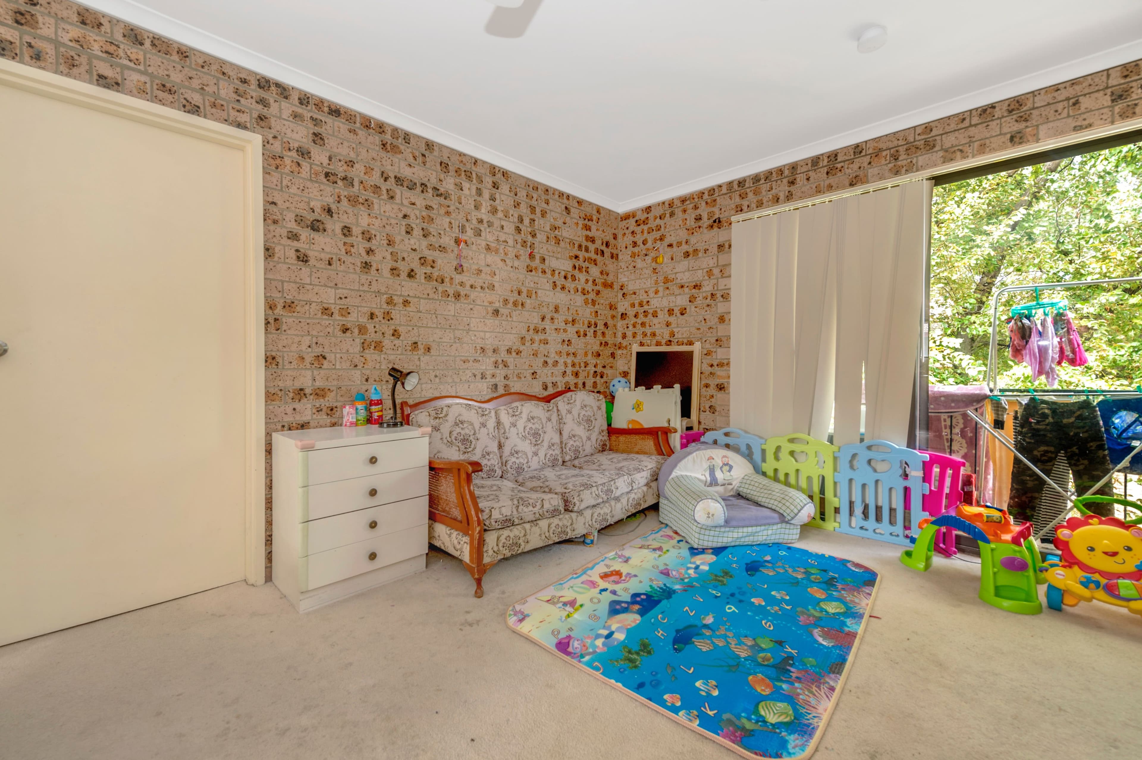 3 Mowatt Street, Queanbeyan NSW 2620, Queanbeyan East - Thumbnail 2