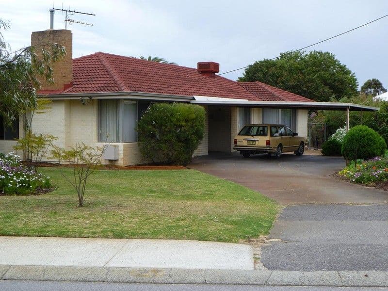 27 Banyard Avenue, KELMSCOTT WA 6111, Kelmscott - Image 1