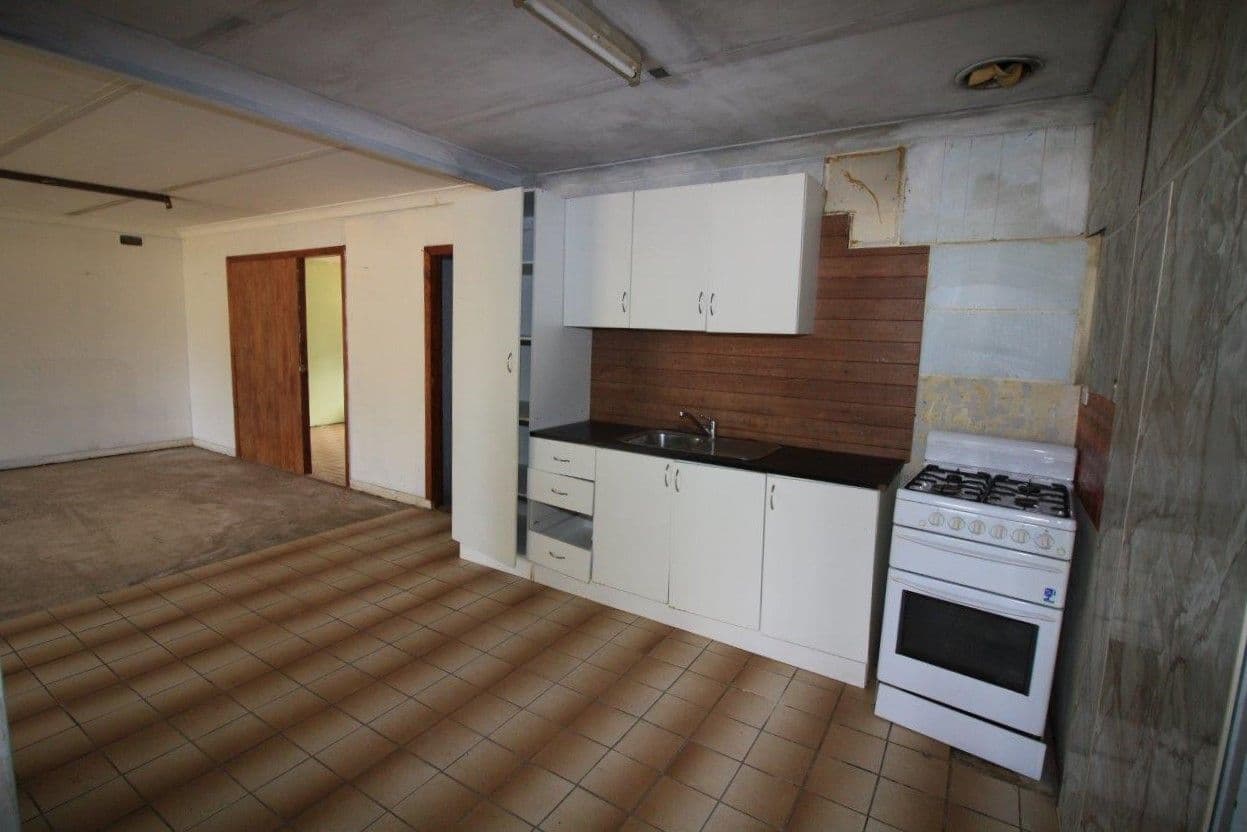 44 Mackay Street, Pentland QLD 4816, Pentland - Thumbnail 2