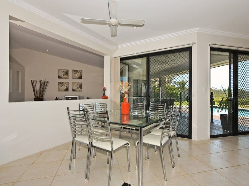 21 Salvado Cresent, PACIFIC PINES QLD 4211, Pacific Pines - Thumbnail 6