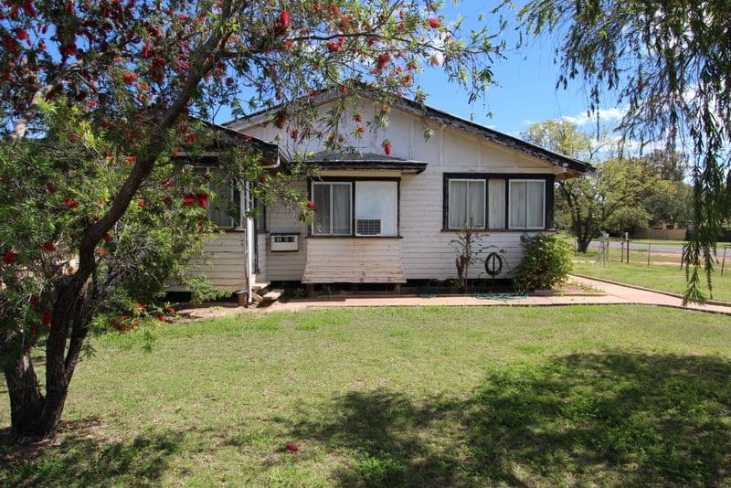 31 Parry Street, Charleville QLD 4470, Charleville - Image 1