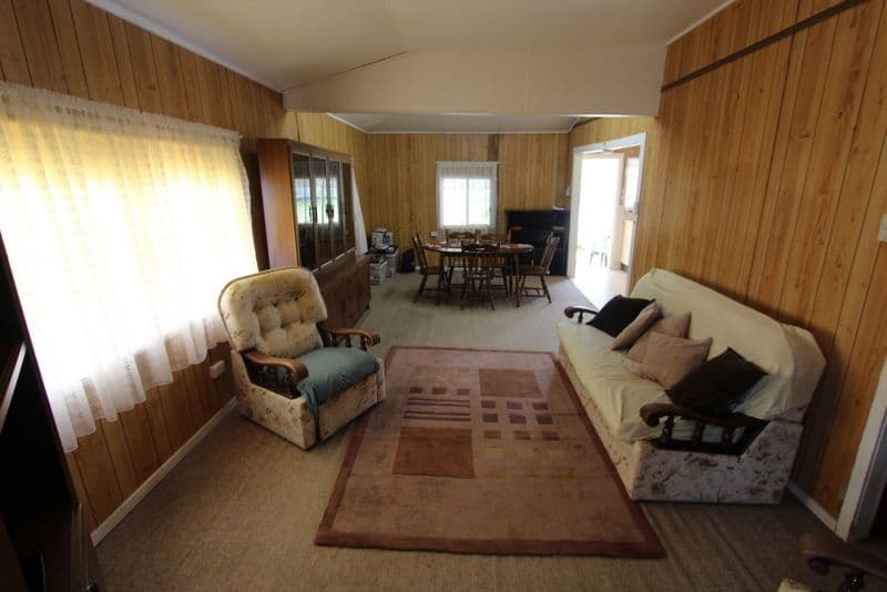 31 Parry Street, Charleville QLD 4470, Charleville - Thumbnail 6