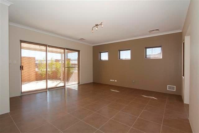 Unit 7 - 18 Flynn Street, CANNING VALE WA 6155, Canning Vale - Thumbnail 2