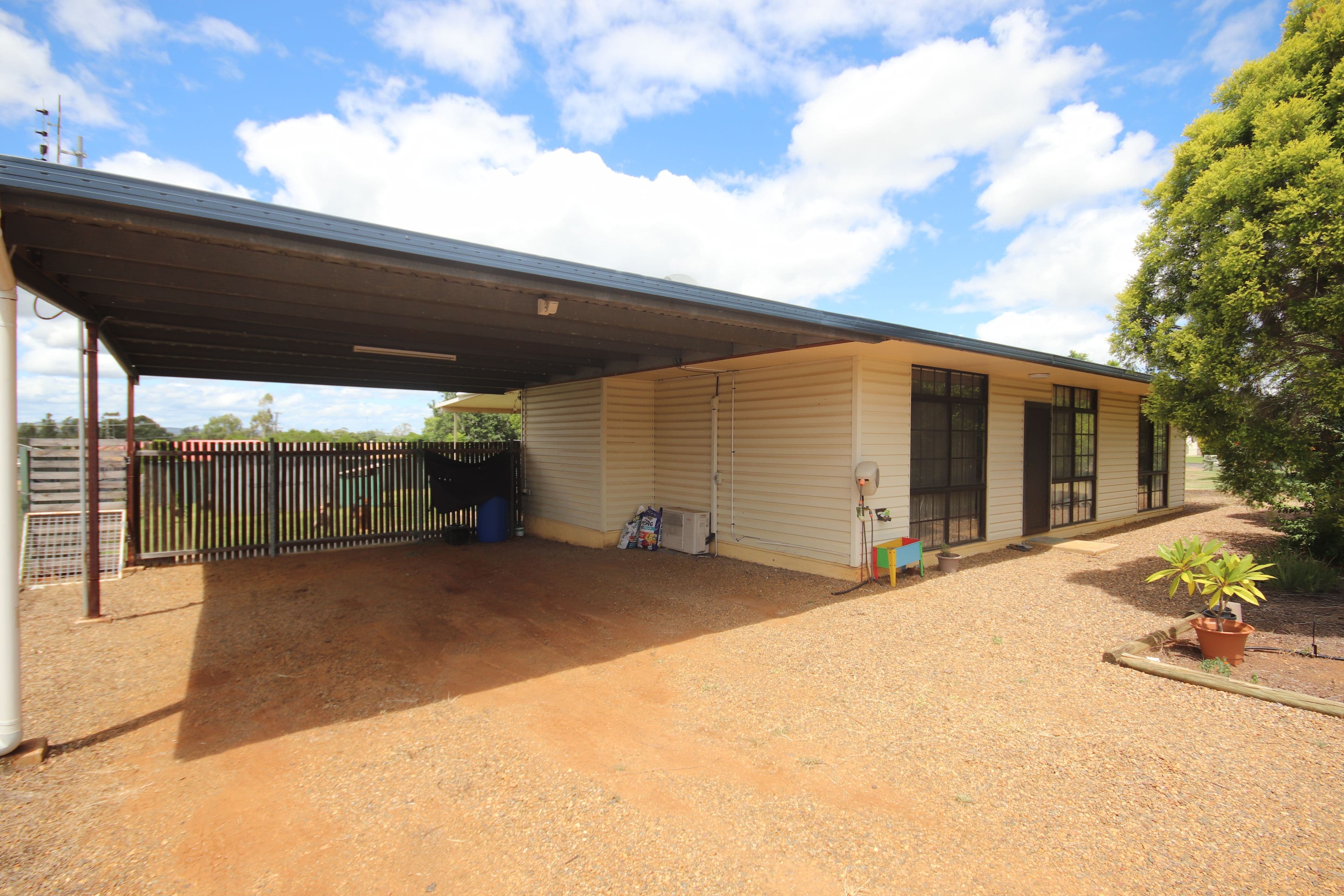 5 Diana Street, Mundubbera QLD 4626, Mundubbera - Thumbnail 2