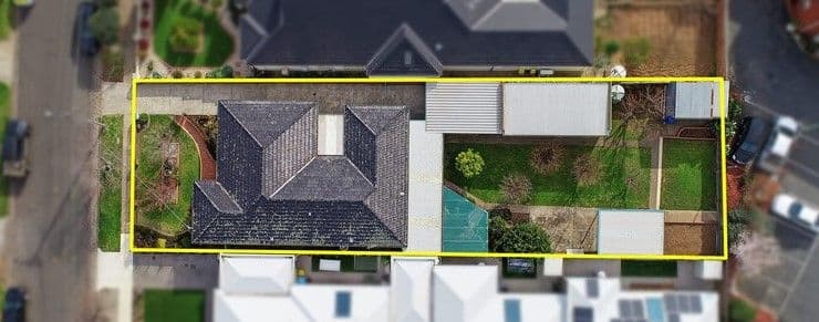 7 Dixon Avenue, Werribee VIC 3030, Werribee - Thumbnail 2