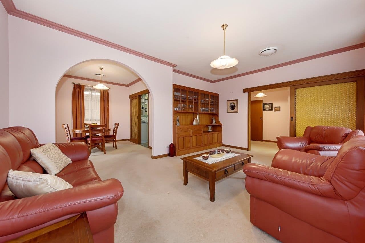 7 Dixon Avenue, Werribee VIC 3030, Werribee - Thumbnail 3