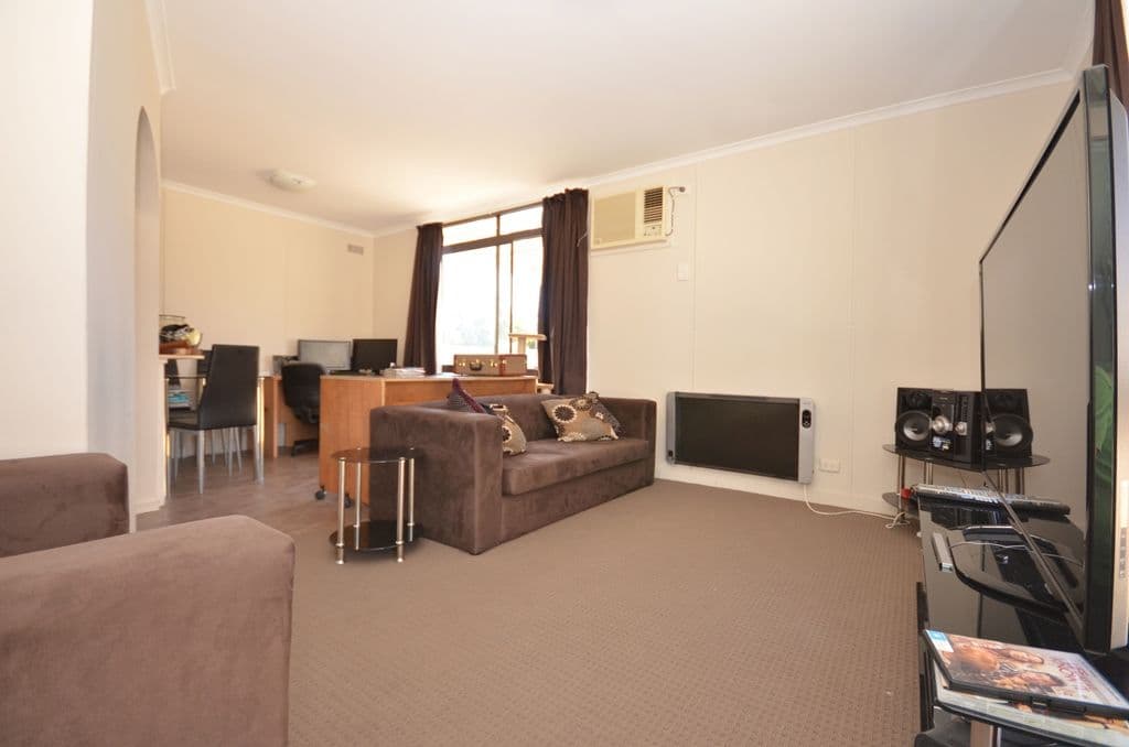 7 Hinkler Avenue, Sebastopol VIC 3356, Sebastopol - Thumbnail 2
