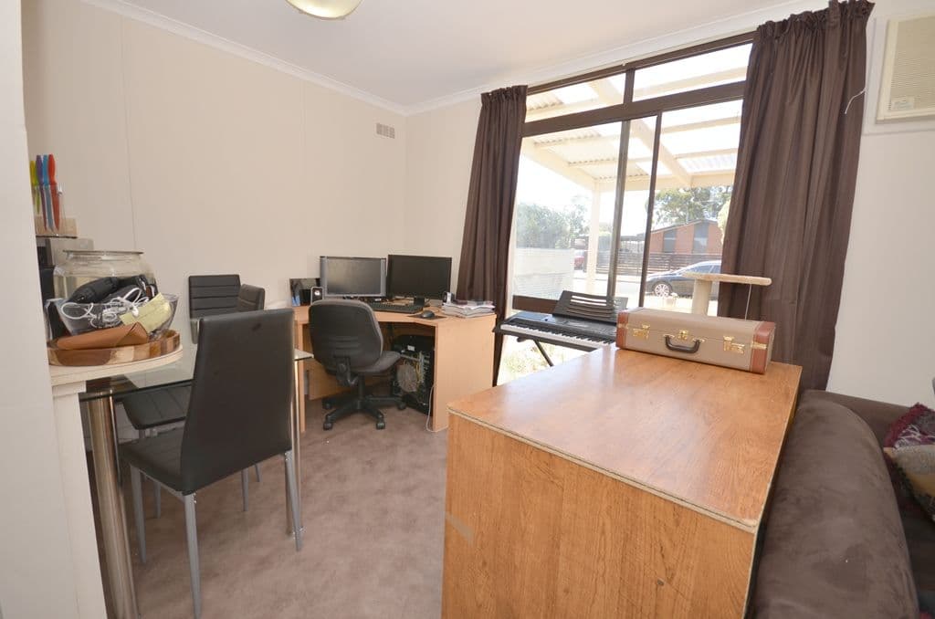 7 Hinkler Avenue, Sebastopol VIC 3356, Sebastopol - Thumbnail 6