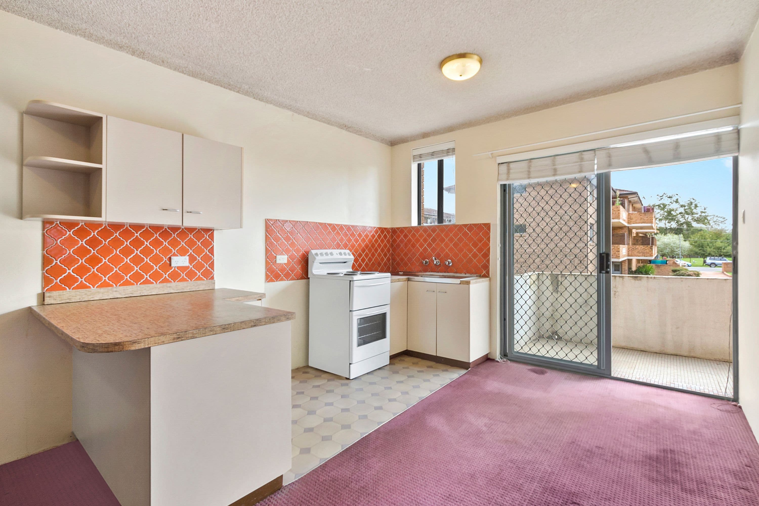 15 First Street, Kingswood - Thumbnail 2