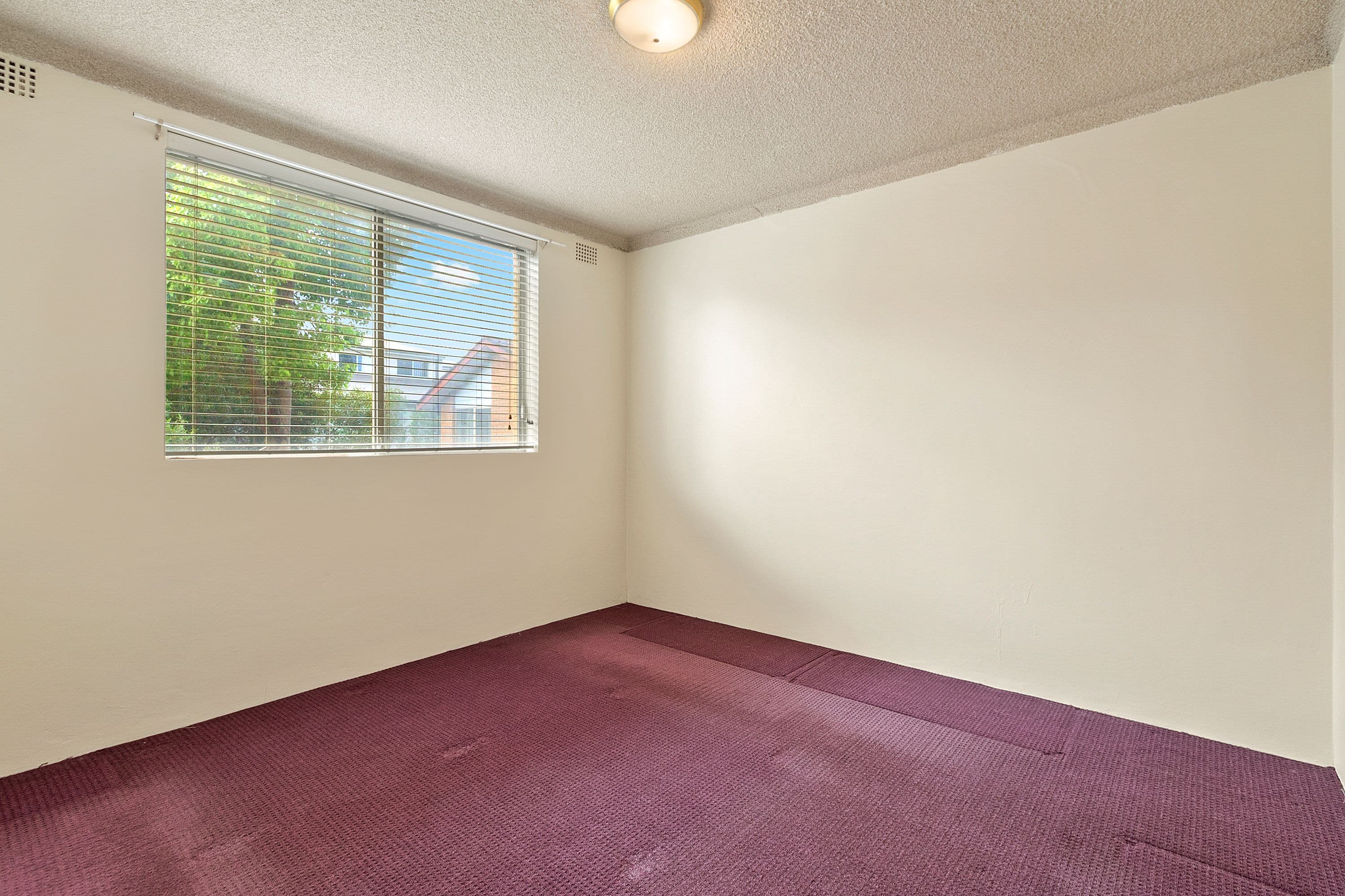 15 First Street, Kingswood - Thumbnail 4