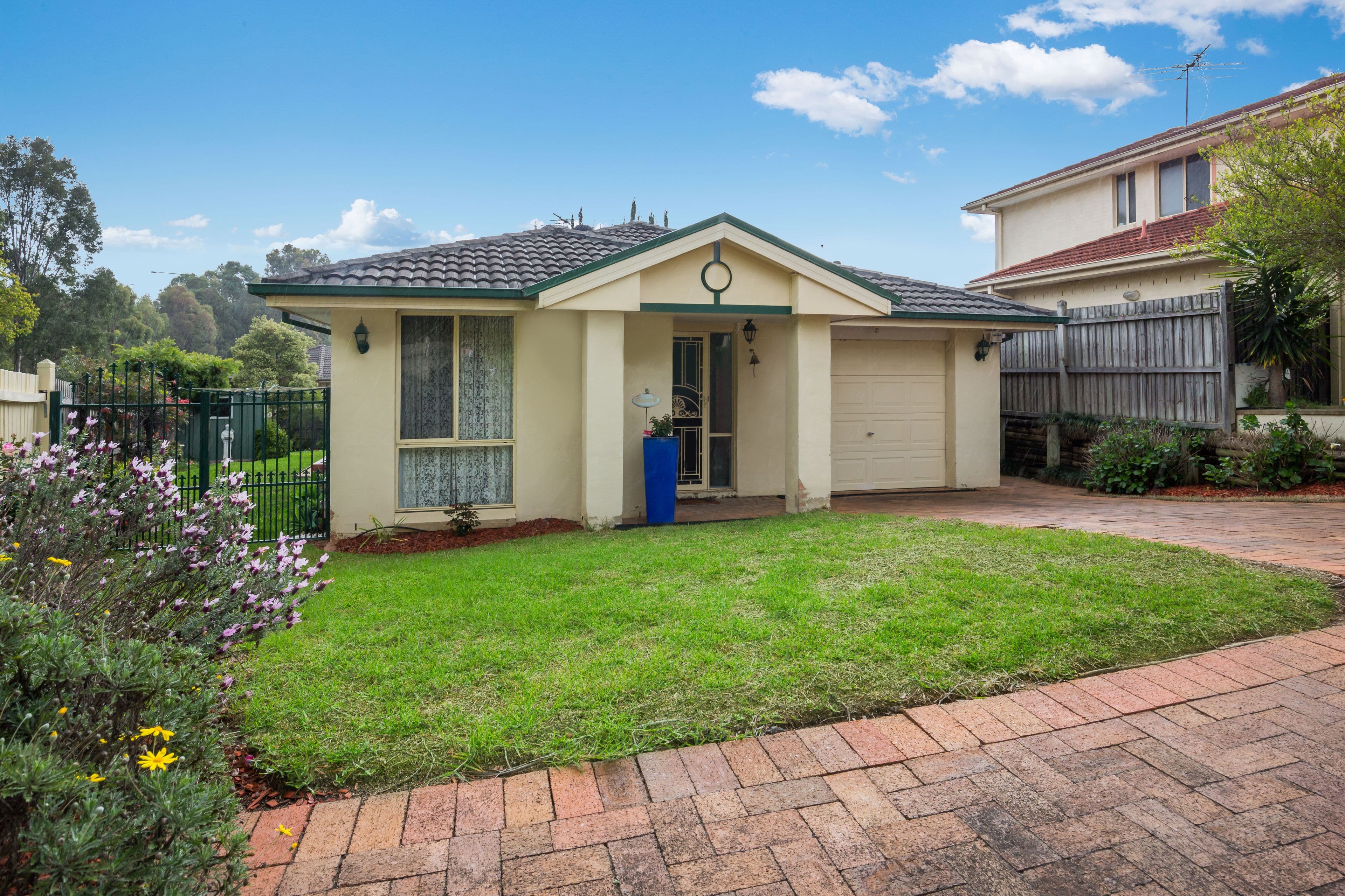 7 Lockie Place, Taylors Hill - Image 1