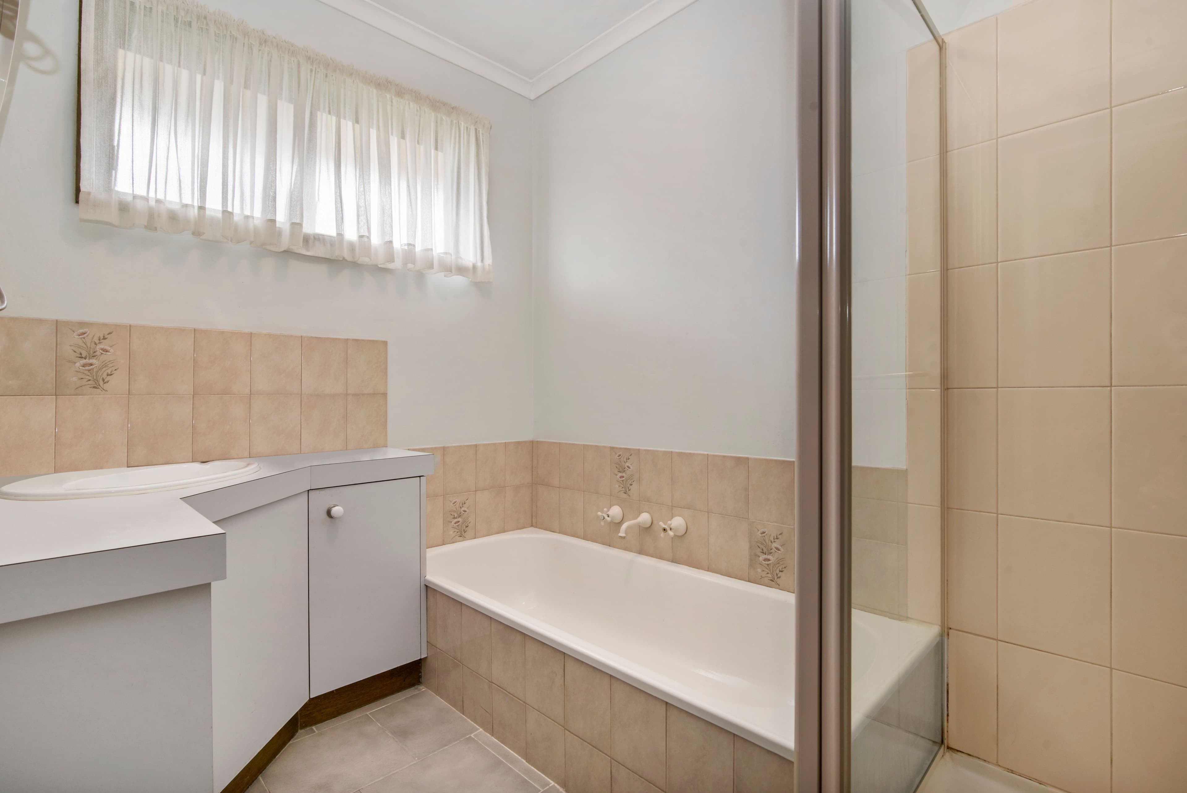 37 Arblaster Street, California Gully VIC 3556, California Gully - Thumbnail 4