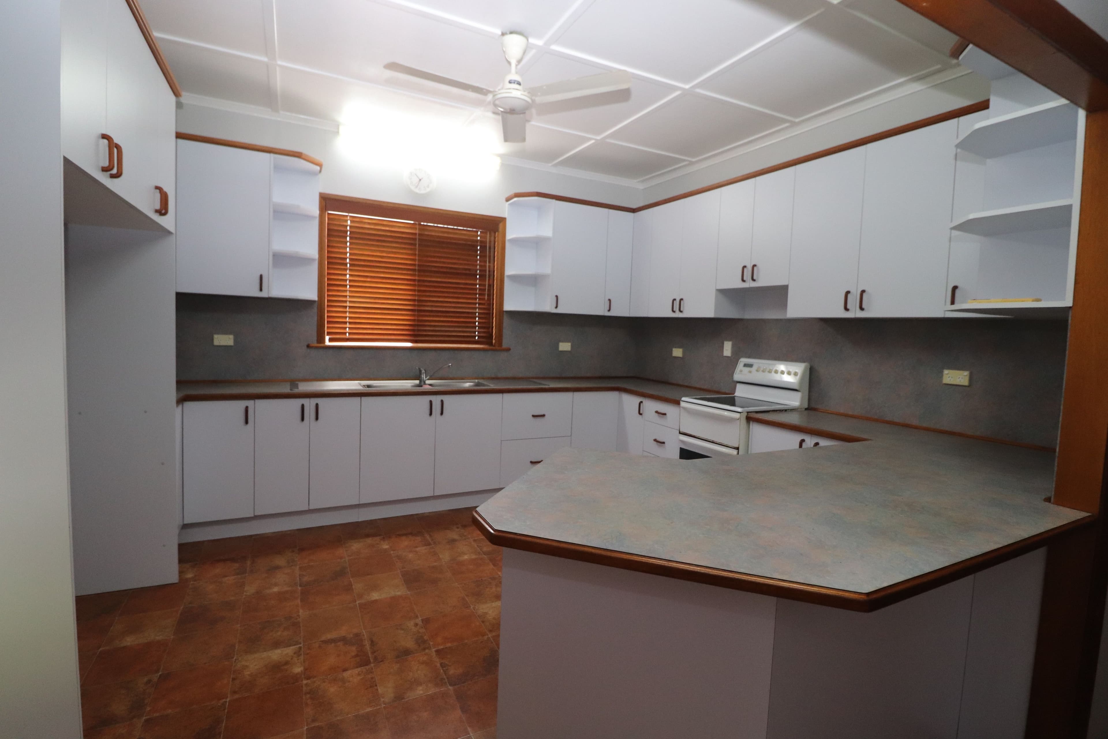 7 Hunter Street, Ingham QLD 4850, Ingham - Thumbnail 6