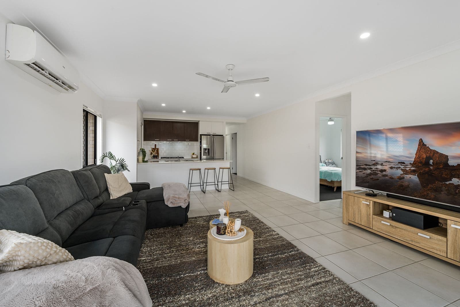 34 Whitsunday Street, Newport QLD 4020, Newport - Thumbnail 2