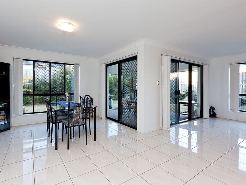 14 Trevi Close, EIGHT MILE PLAINS QLD 4113, Eight Mile Plains - Thumbnail 2
