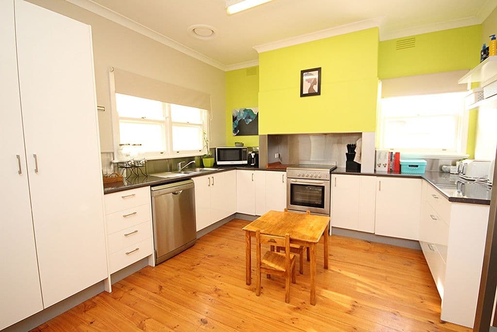 9 Tucker Street, Horsham VIC 3400, Horsham - Thumbnail 2