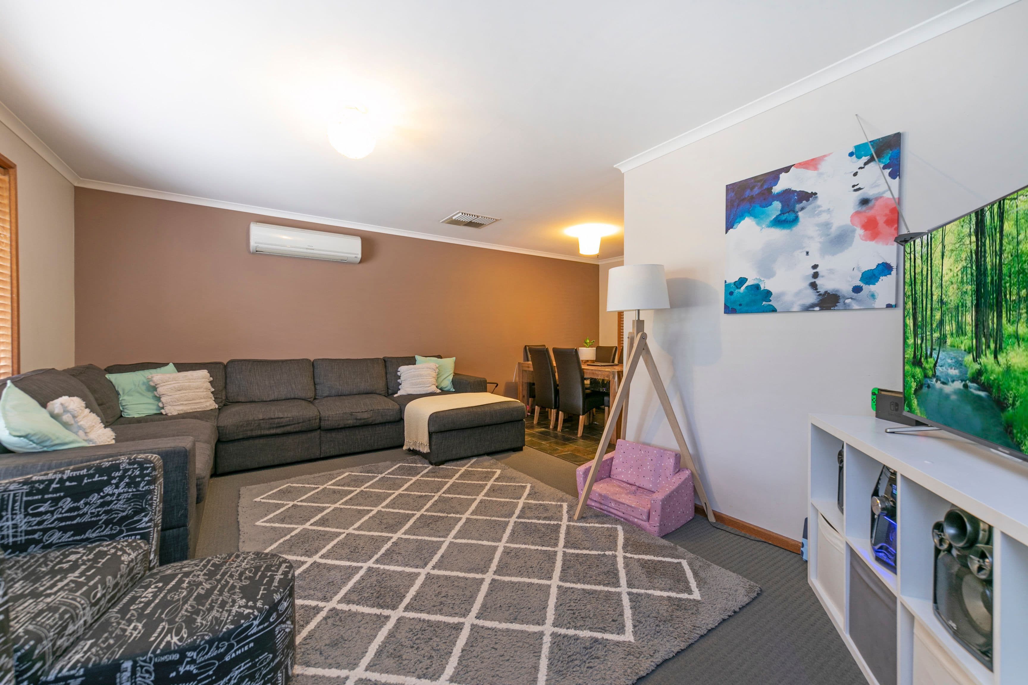 3 Victor Drive, Valley View SA 5093, Valley View - Thumbnail 2