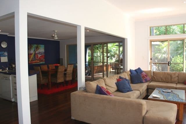 1 Poinsettia Avenue, MOOLOOLABA QLD 4557, Mooloolaba - Thumbnail 4