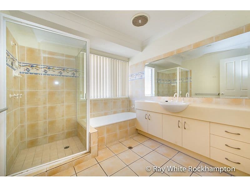 38 Kavanagh Crescent, KOONGAL QLD 4701, Koongal - Thumbnail 8
