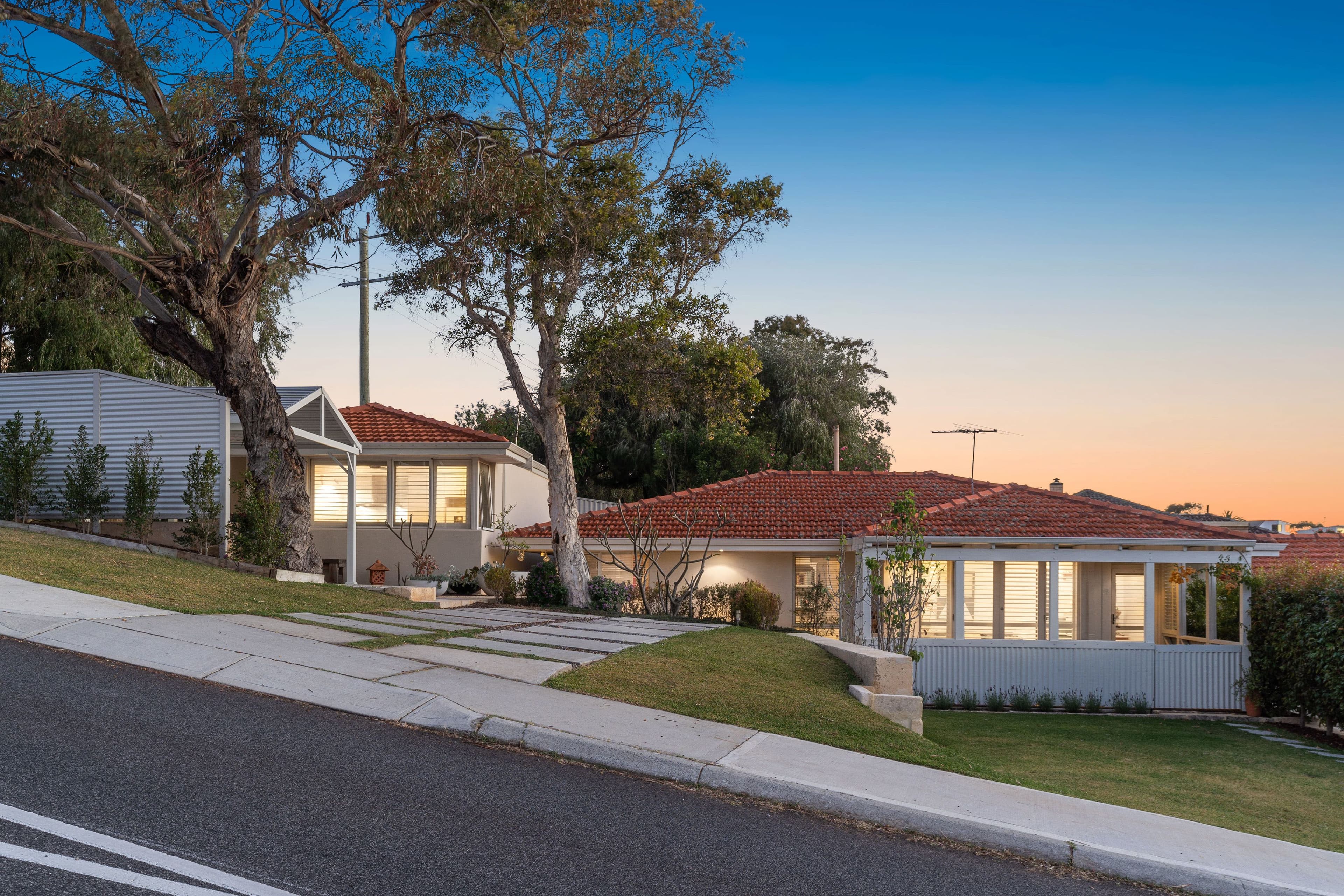 4B Steele Road, Sorrento WA 6020, Sorrento - Image 1