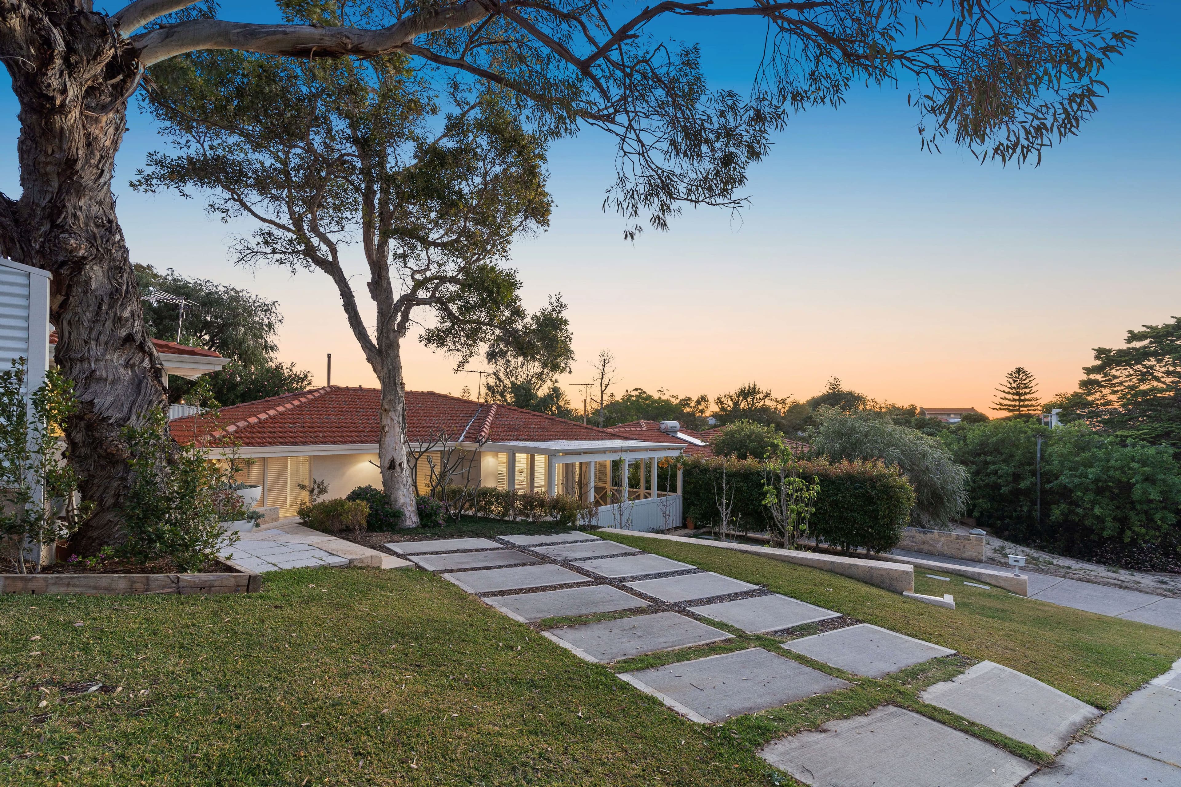 4B Steele Road, Sorrento WA 6020, Sorrento - Thumbnail 2