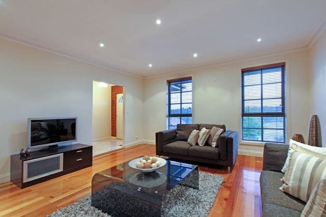 131 Darebin Boulevard, RESERVOIR VIC 3073, Reservoir - Thumbnail 3