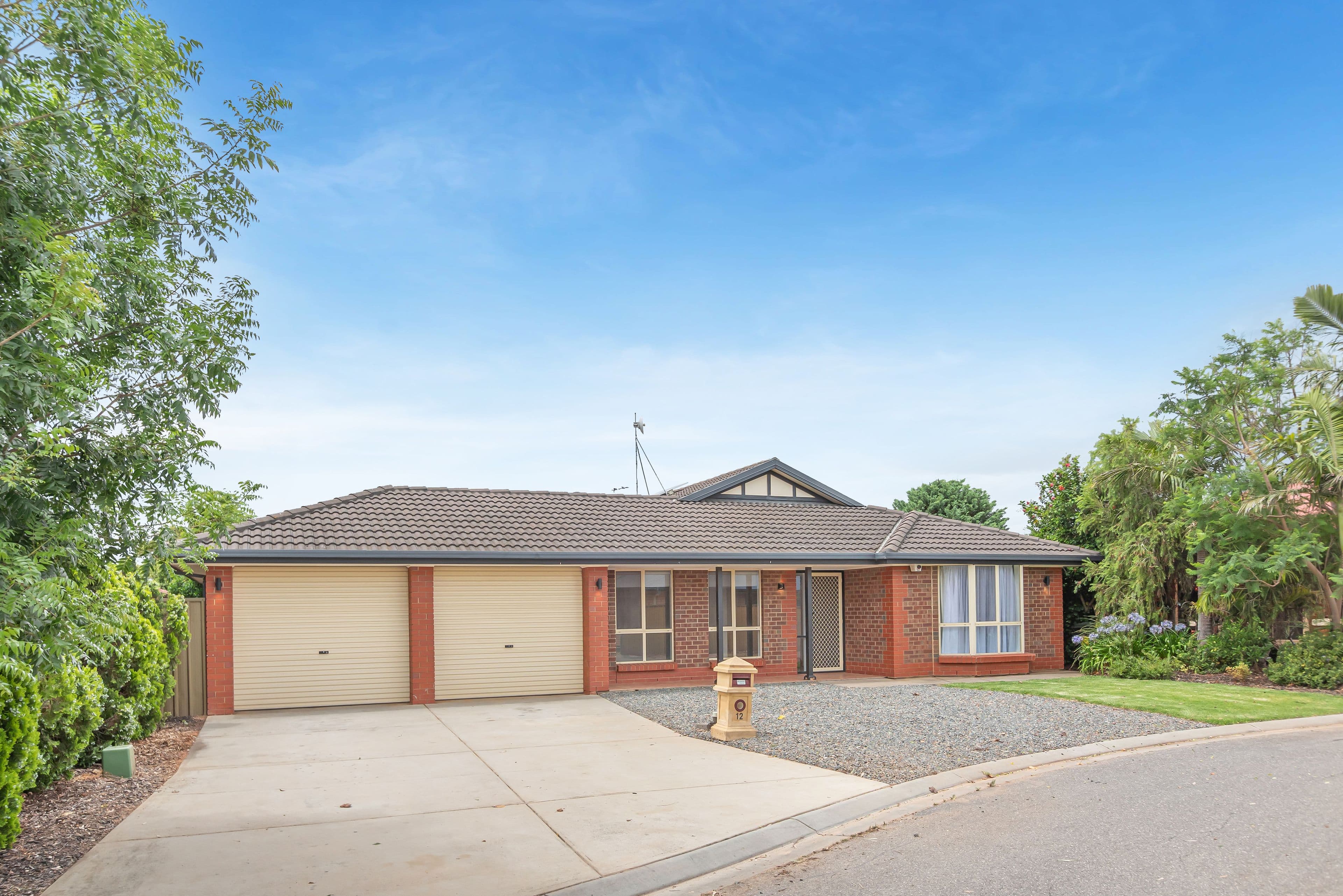 12 Dawn Close, Andrews Farm SA 5114, Andrews Farm - Thumbnail 2