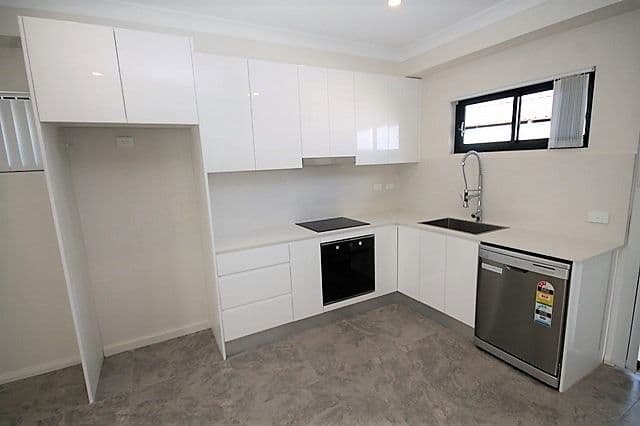 12 Hill Road, Lurnea NSW 2170, Lurnea - Thumbnail 3