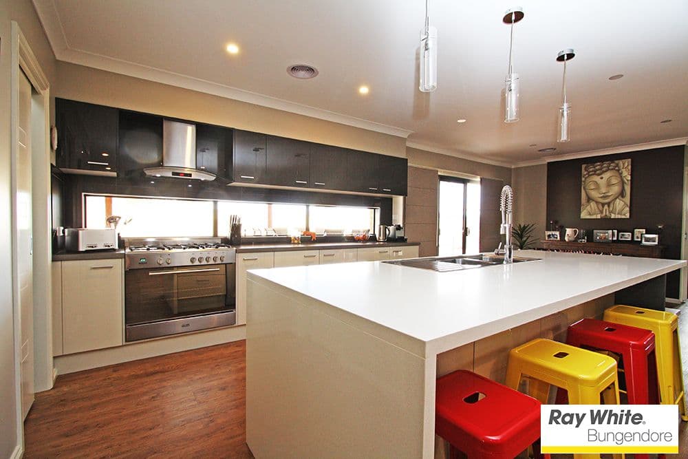 9 Galloway Place, Bungendore - Thumbnail 2