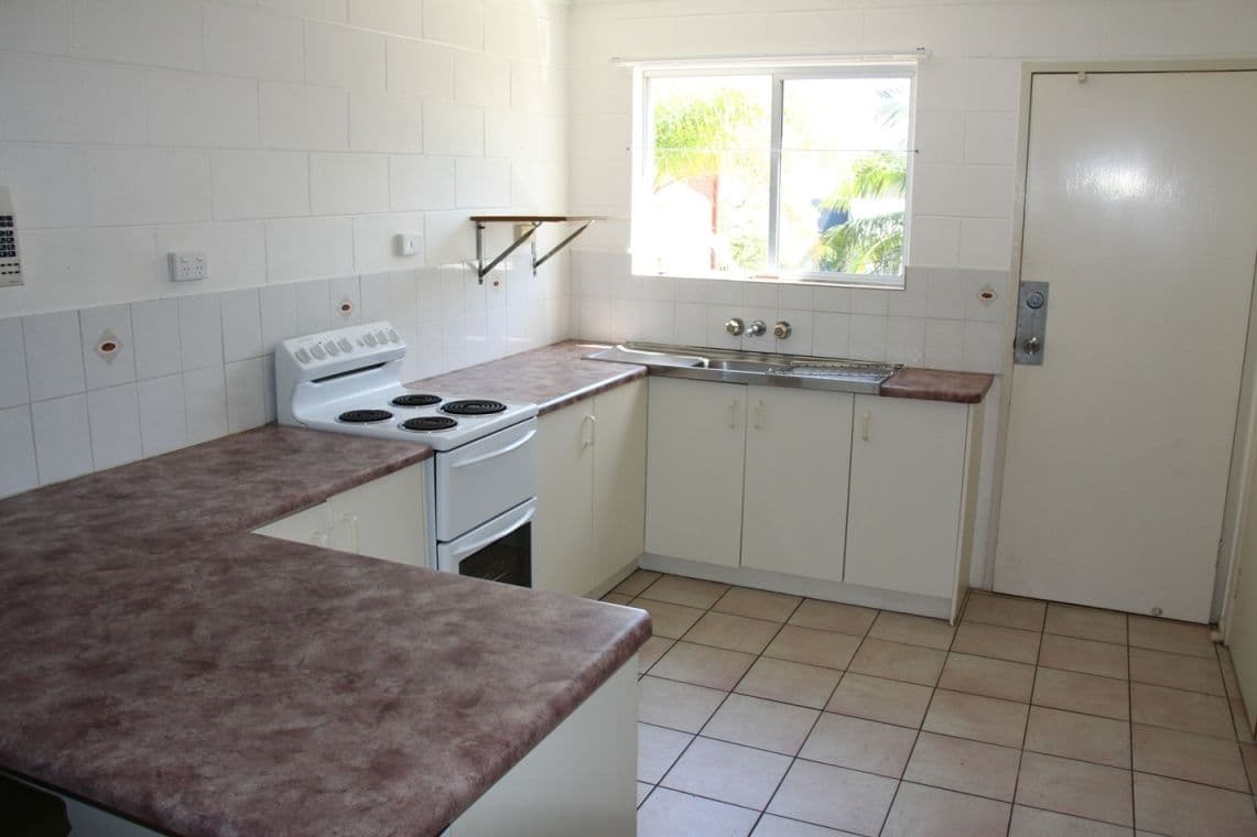 4 Elizabeth Street, TANNUM SANDS QLD 4680, Tannum Sands - Thumbnail 8