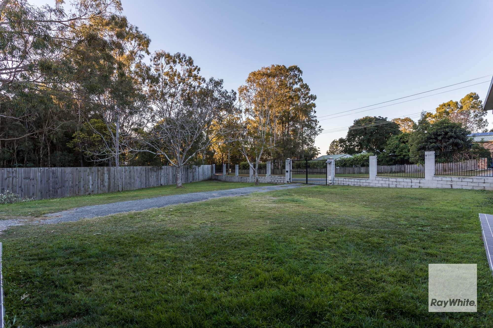 35 Muriel Street, Redland Bay QLD 4165, Redland Bay - Thumbnail 5