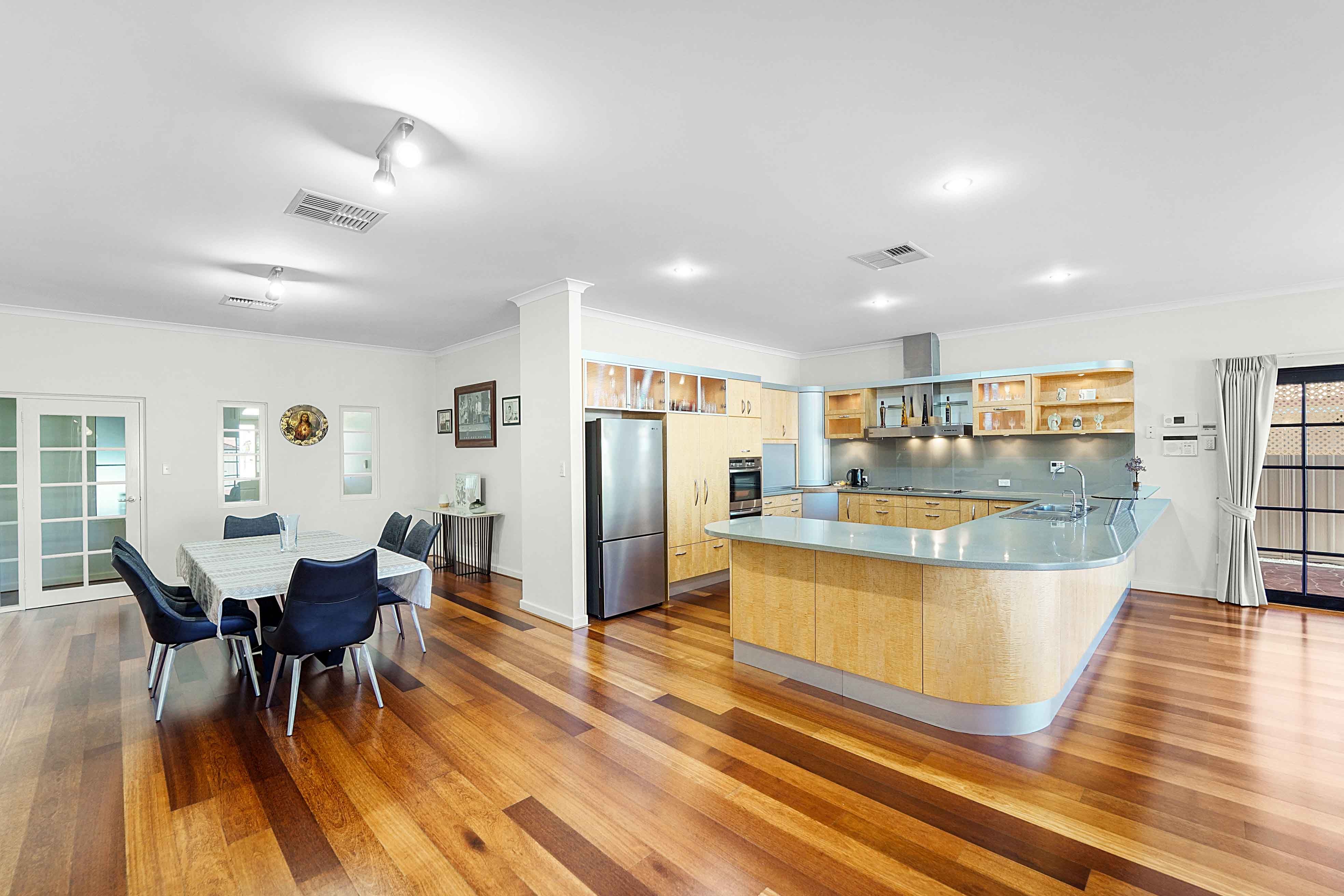 7 Lorikeet Court, Stirling WA 6021, Stirling - Thumbnail 4
