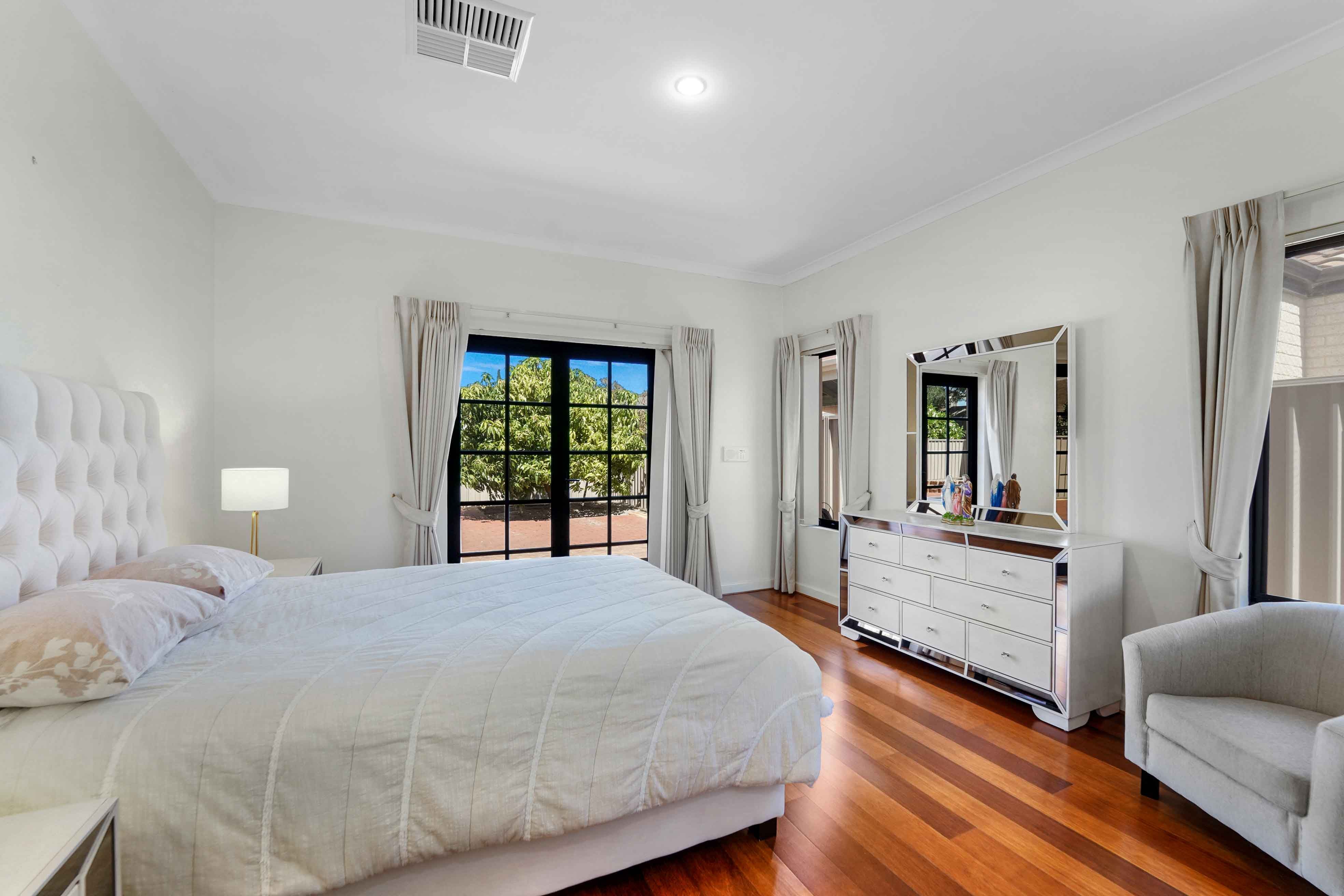 7 Lorikeet Court, Stirling WA 6021, Stirling - Thumbnail 8