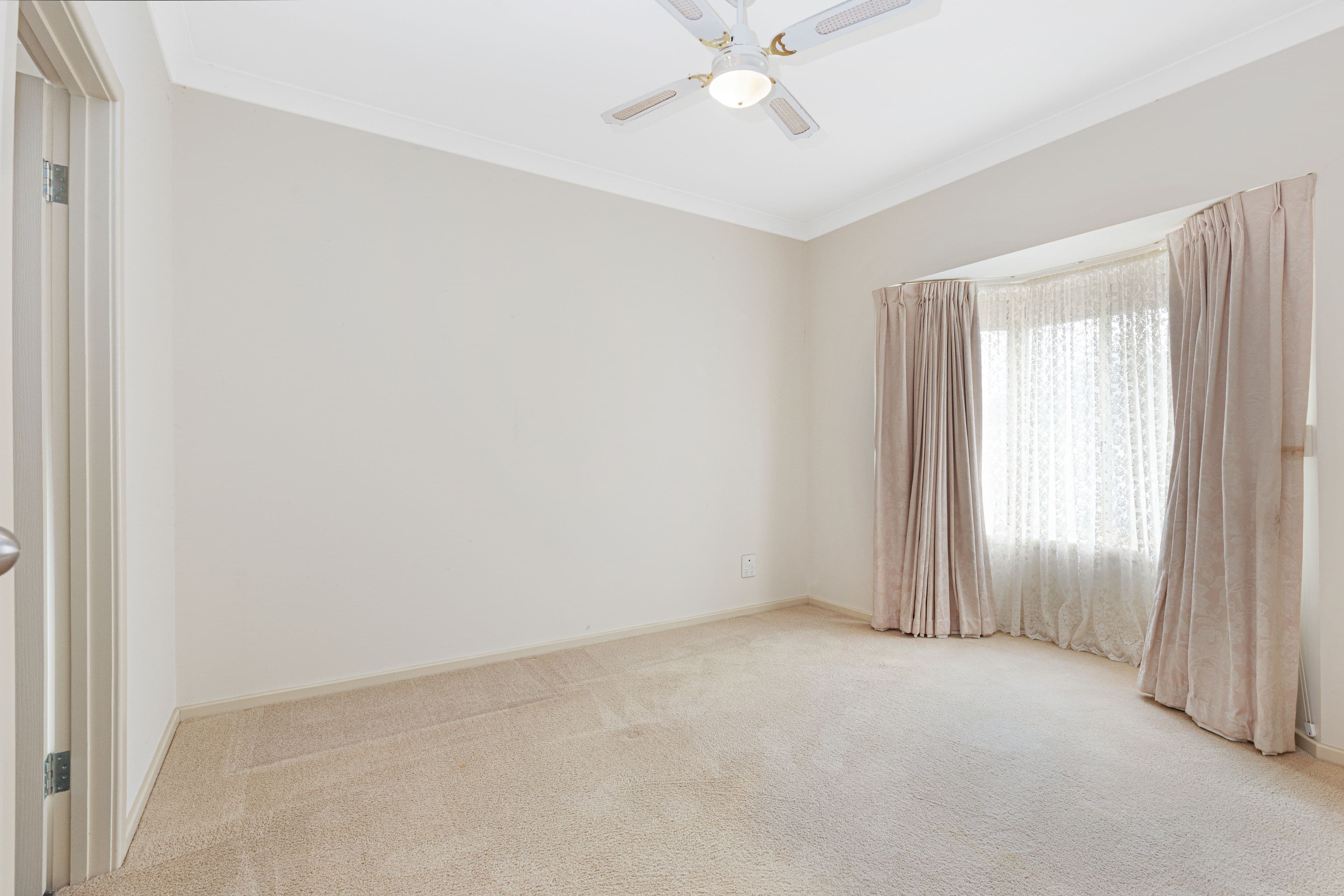 12 Gordon Street, Semaphore Park SA 5019, Semaphore Park - Thumbnail 2